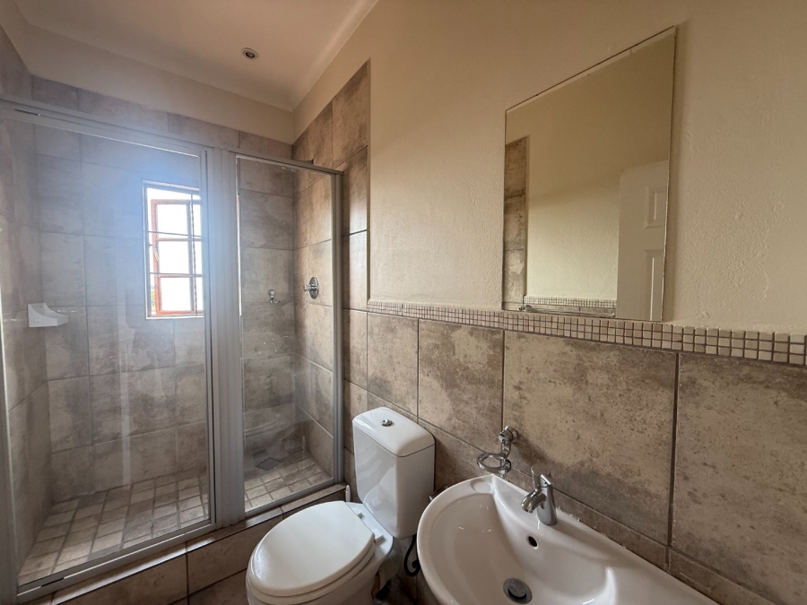 To Let 3 Bedroom Property for Rent in Landsmeer Residential Estate North West